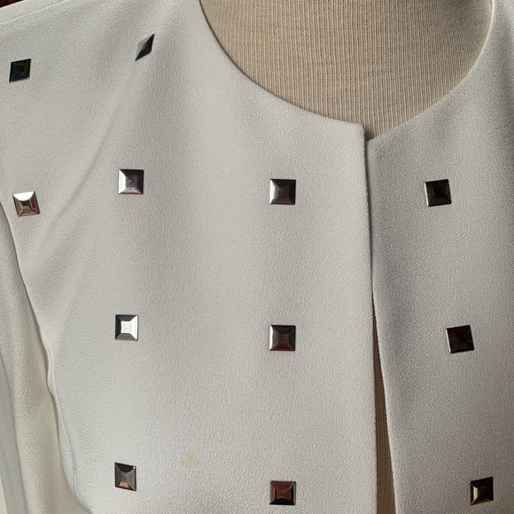 Kasper Lined white jacket with silver “studding” on the front - Picture 3 of 8